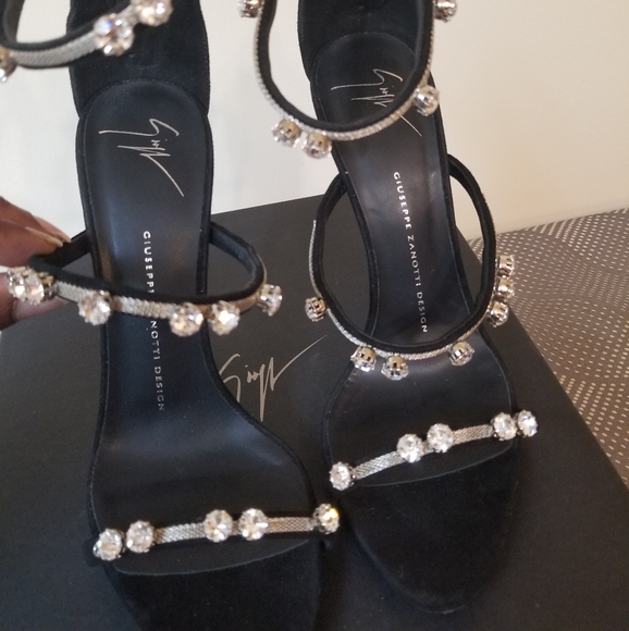 GIUSEPPE ZANOTTI STILETTOS - Picture 5 of 8
